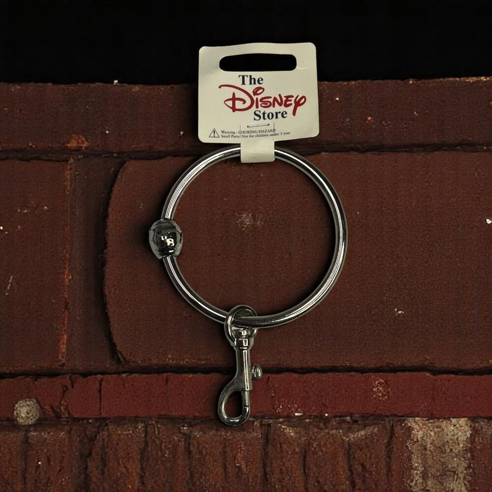 The Disney Store Snap Clasp Trigger Belt Clip On 3" Silver Ring Keychain Holder